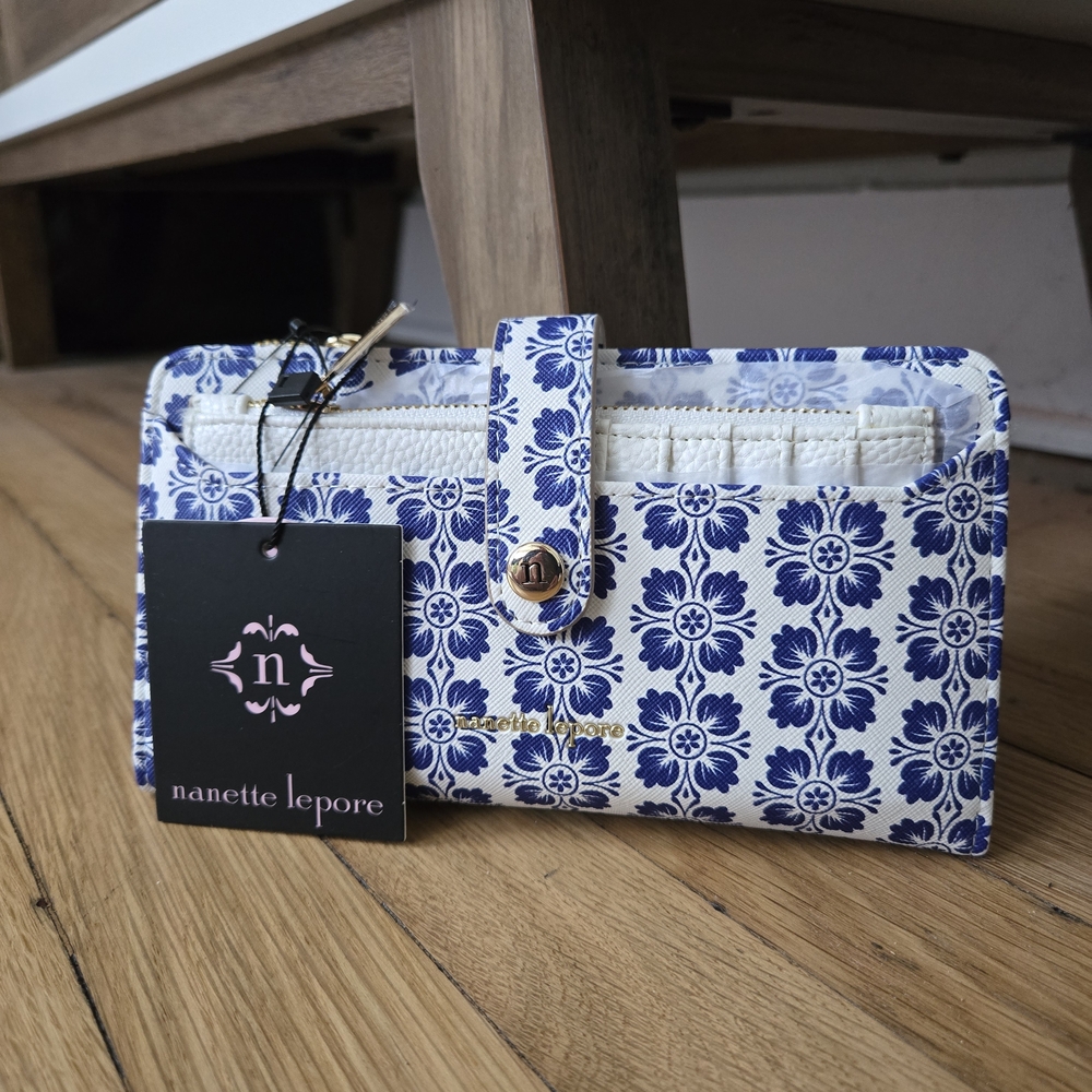 Nanette Lepore Blue Floral Wallet - Blue & White Women's Clutch